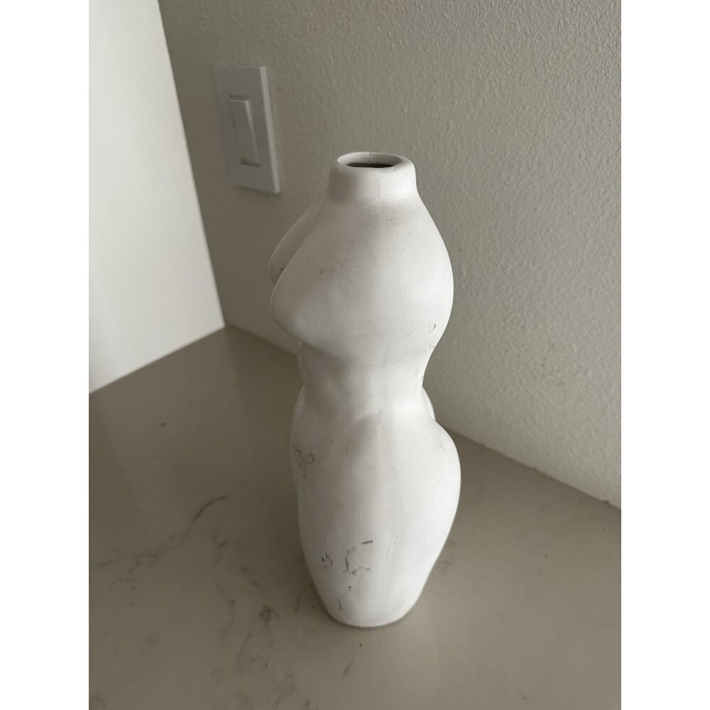 Vintage Women’s Figure Clay Vase White Statue 13” - Picture 6 of 7